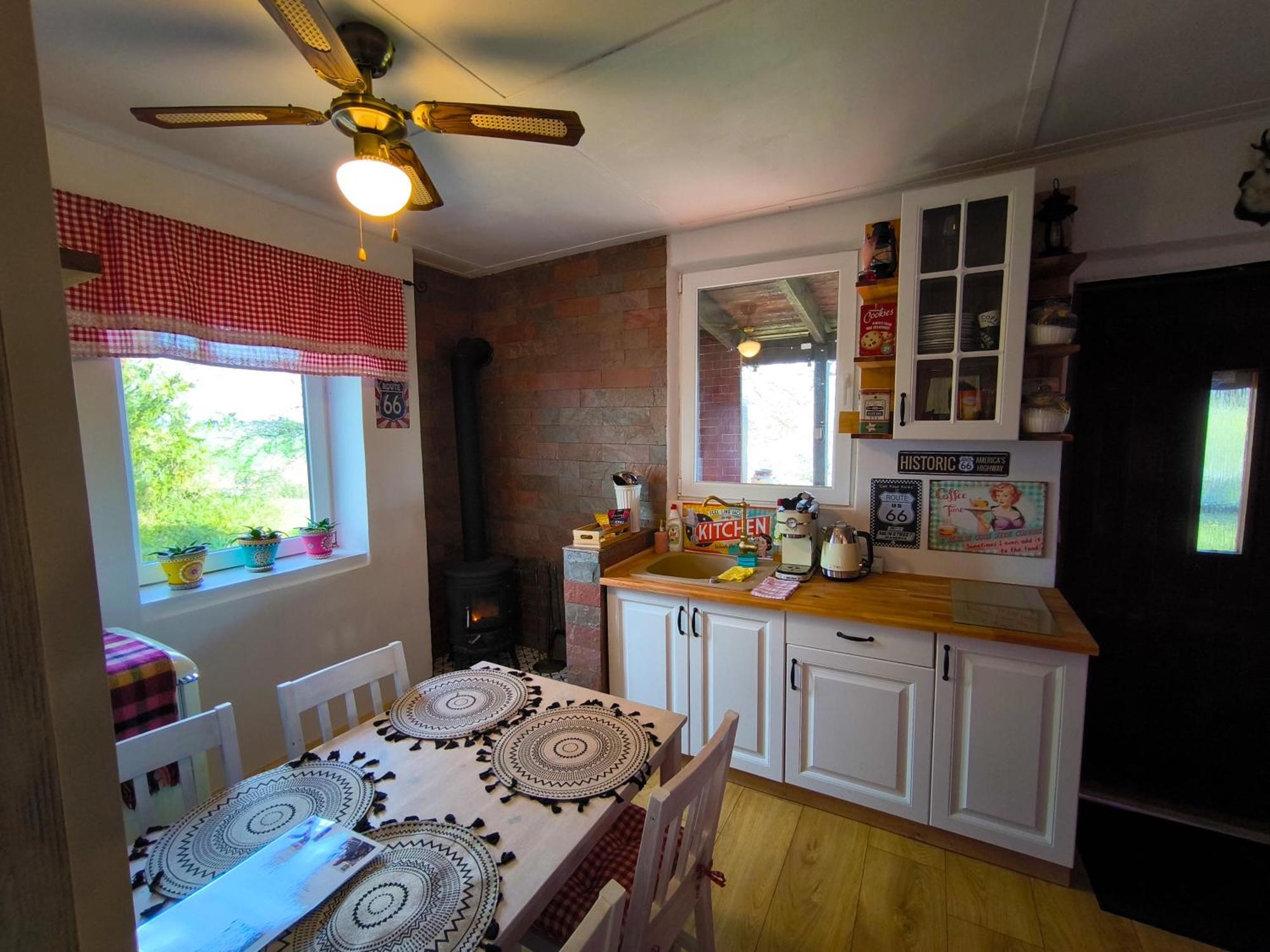 Ranch 66 - Zlatokopecka Chata Arizona Trsice ภายนอก รูปภาพ