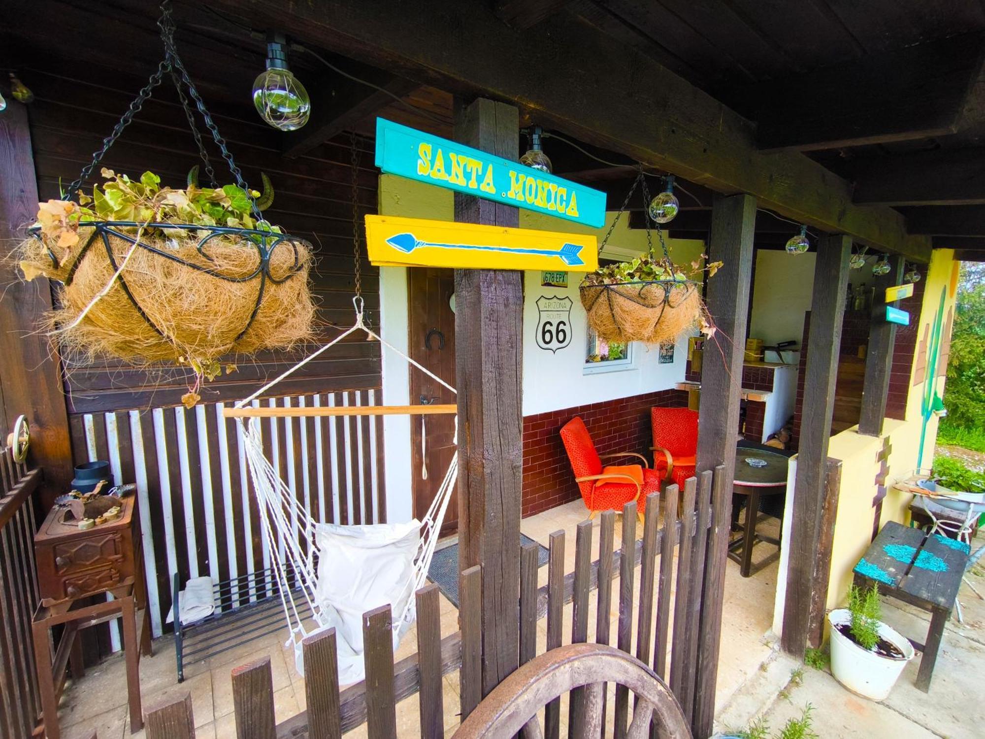 Ranch 66 - Zlatokopecka Chata Arizona Trsice ภายนอก รูปภาพ