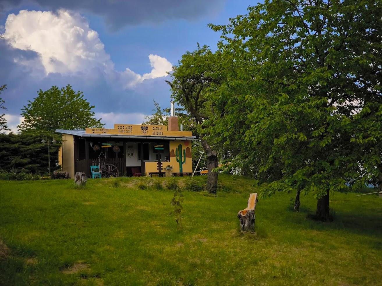 Ranch 66 - Zlatokopecka Chata Arizona Trsice ภายนอก รูปภาพ